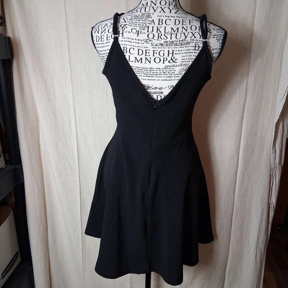 Black Dress Medium - Picture 3 of 5